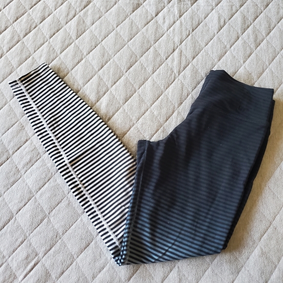 Nike Dri-fit Leggings
Small - Picture 5 of 7